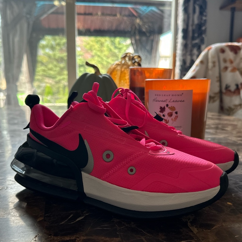 New Nike air max up